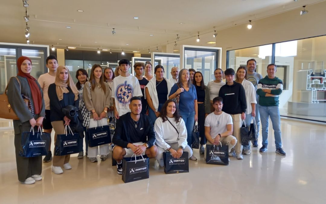 Visita do alumnado do CS de Proxectos  de Edificación á empresa Cortizo  e ao Museo Centro Gaiás