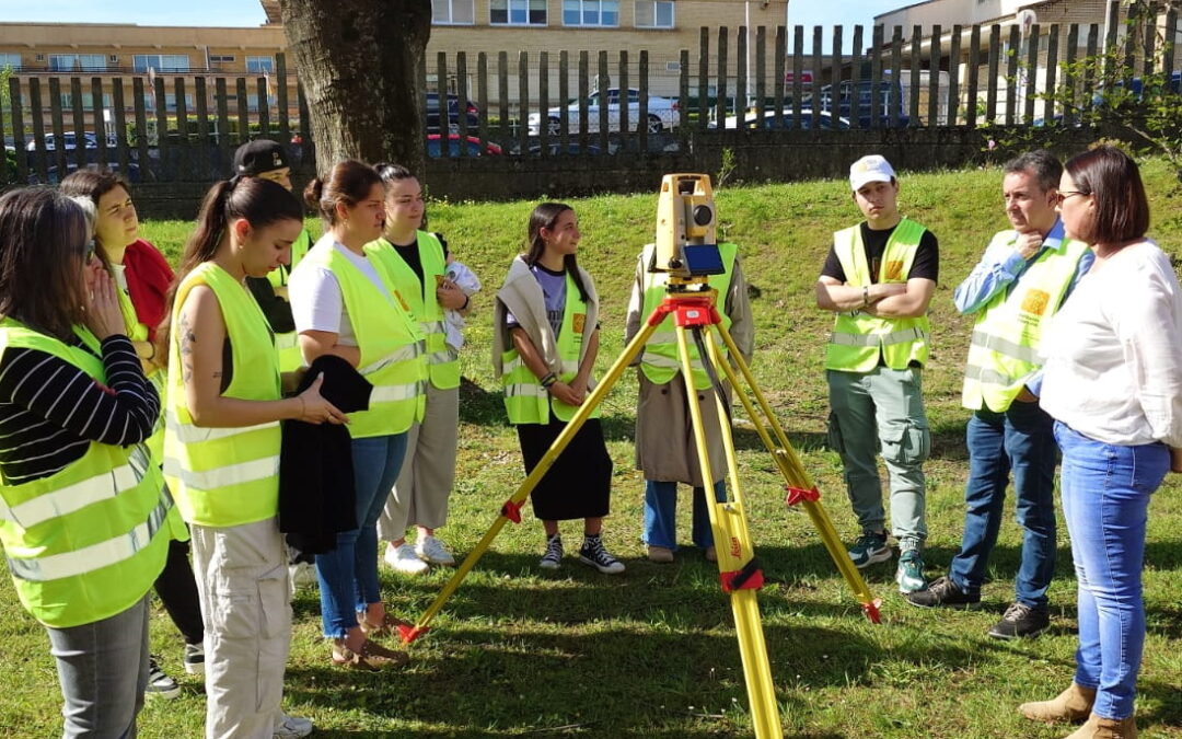 PRÁCTICAS DE TOPOGRAFÍA CON ESTACIÓN TOTAL NO C.S. PROXECTOS DE EDIFICACIÓN